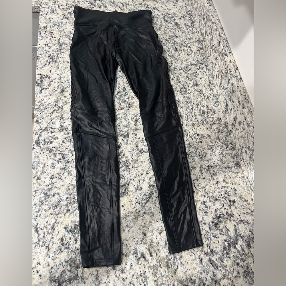 Spanx Faux Leather Mayo Leggings Sz M *EUC* - Picture 7 of 11